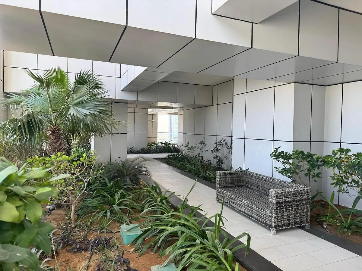 Serene Escape In Bustling Marina And Jbr, Ensuite 2Br, Sky Garden Access Dubai 0*,  Verenigde Arabische Emiraten