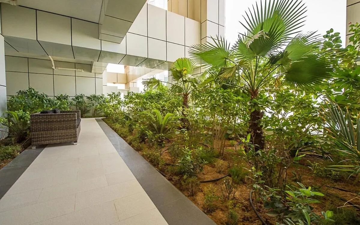 شقة Serene Escape In Bustling Marina And Jbr, Ensuite 2Br, Sky Garden Access دبي الإمارات العربية المتحدة